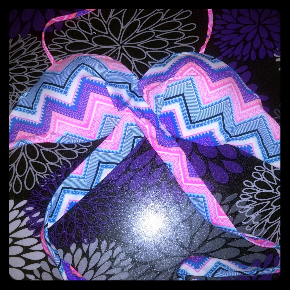 Vs pink swimsuit top